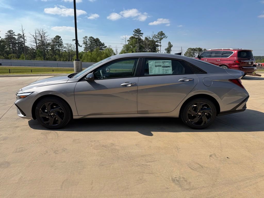 New 2026 Hyundai Elantra Sport image 2