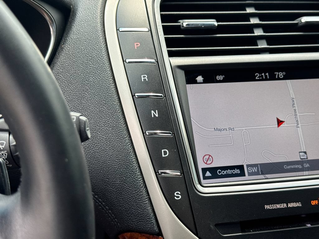 Used 2017 Lincoln MKX Reserve w/ Lincoln MKX Climate Package FWD image 31