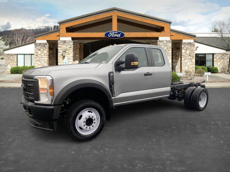 New 2024 Ford F450 XL RWD image 1