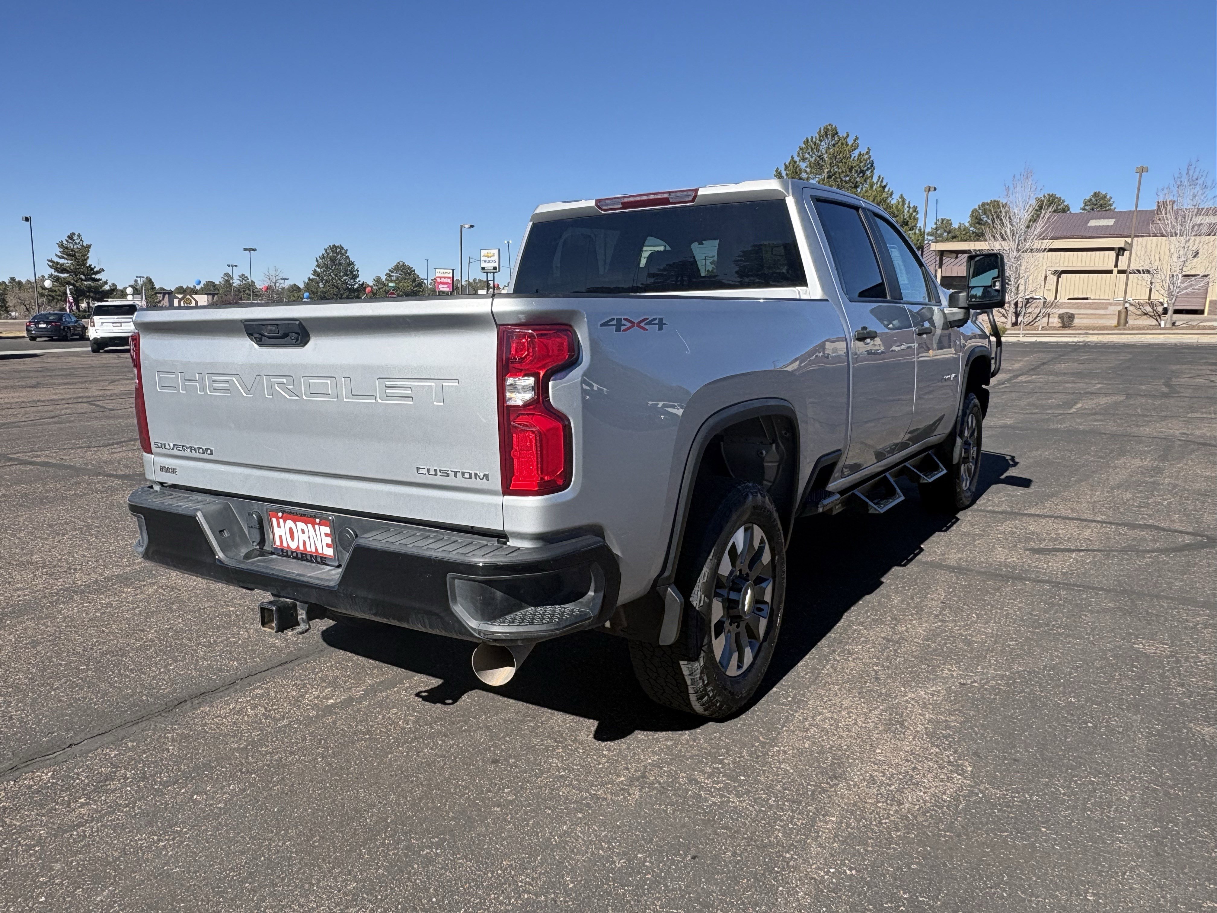 Used 2021 Chevrolet Silverado 2500 Custom w/ Custom Value Package image 6