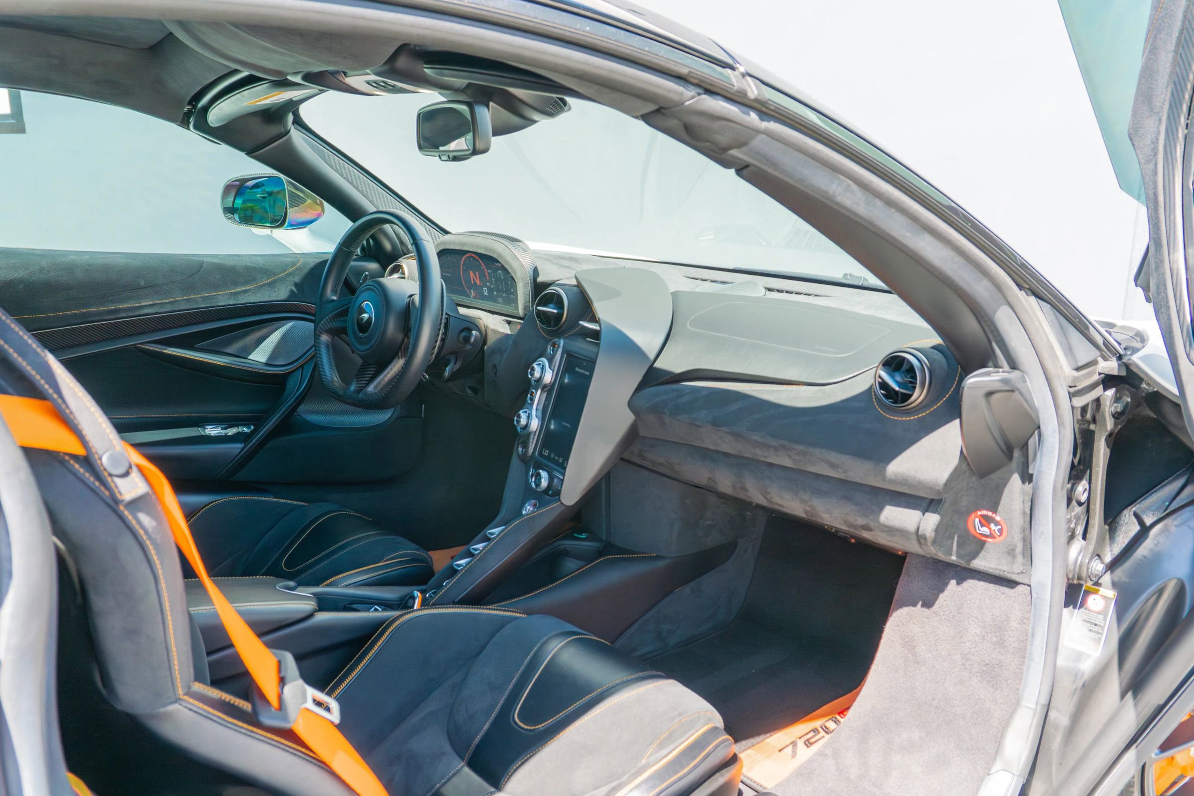 Used 2021 McLaren 720S Spider image 18