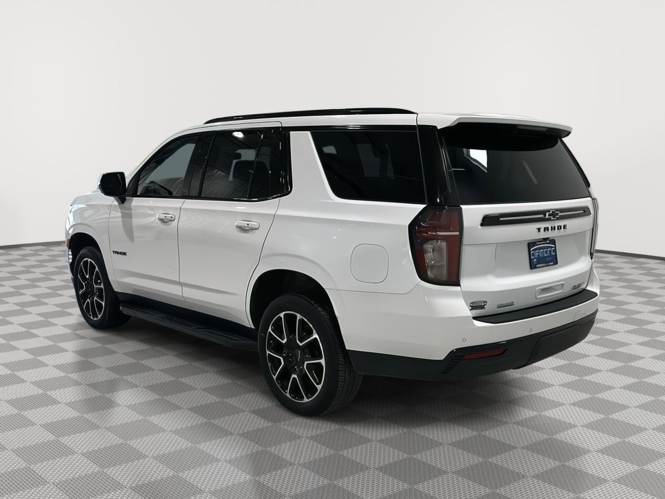 Used 2023 Chevrolet Tahoe RST image 3