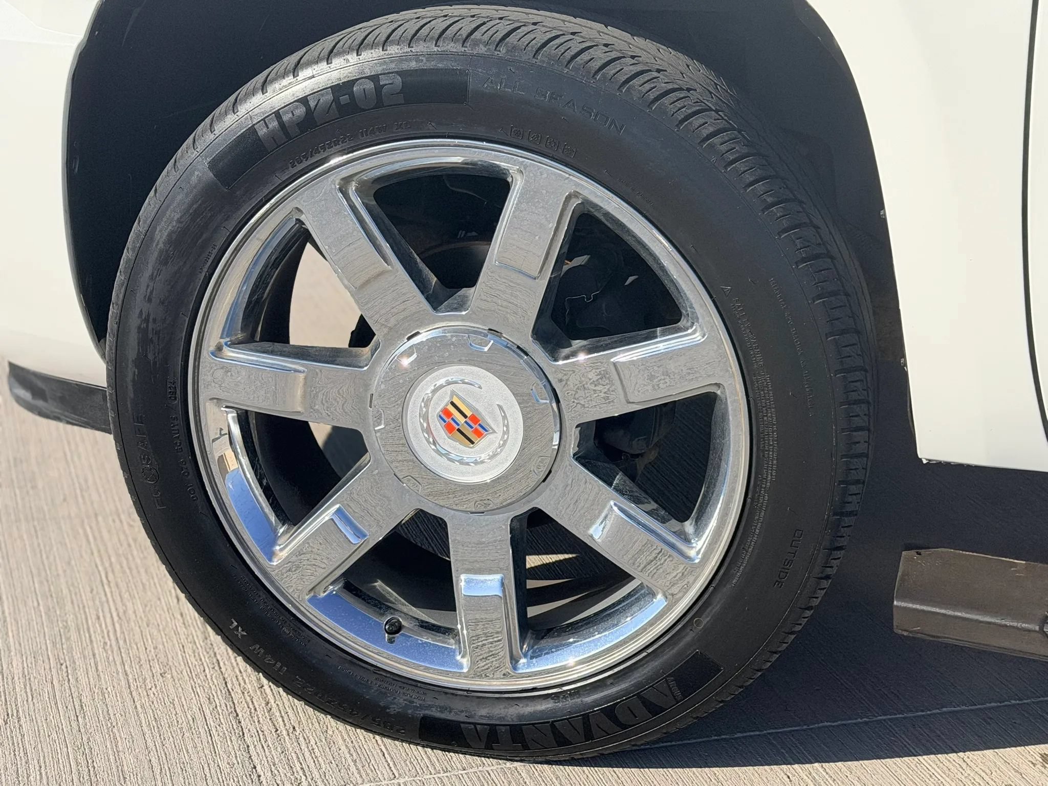 Used 2013 Cadillac Escalade EXT Premium AWD/4WD image 7