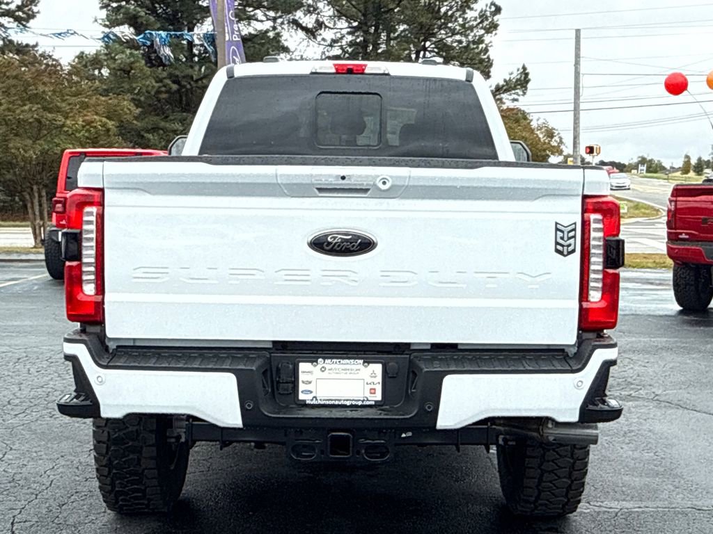 New 2026 Ford F250 Lariat w/ Black Appearance Package image 4