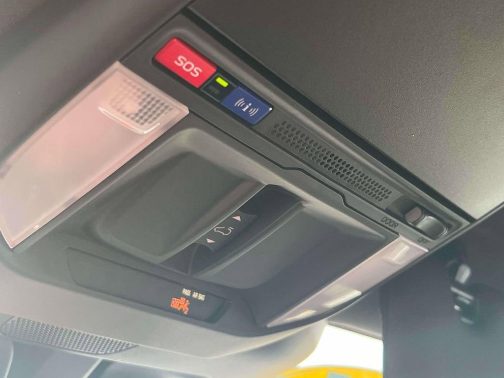 Used 2025 Subaru Forester Premium image 26