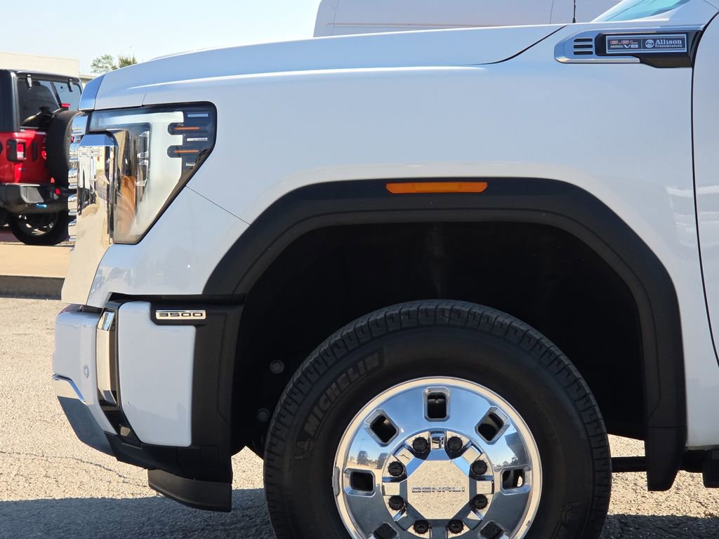 Used 2025 GMC Sierra 3500 Denali w/ Denali Reserve Package image 5