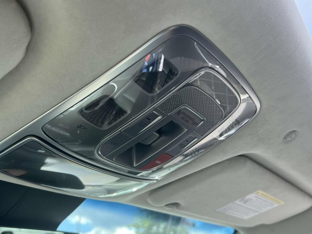 New 2025 Genesis Electrified GV70 w/ Prestige Package AWD/4WD image 31
