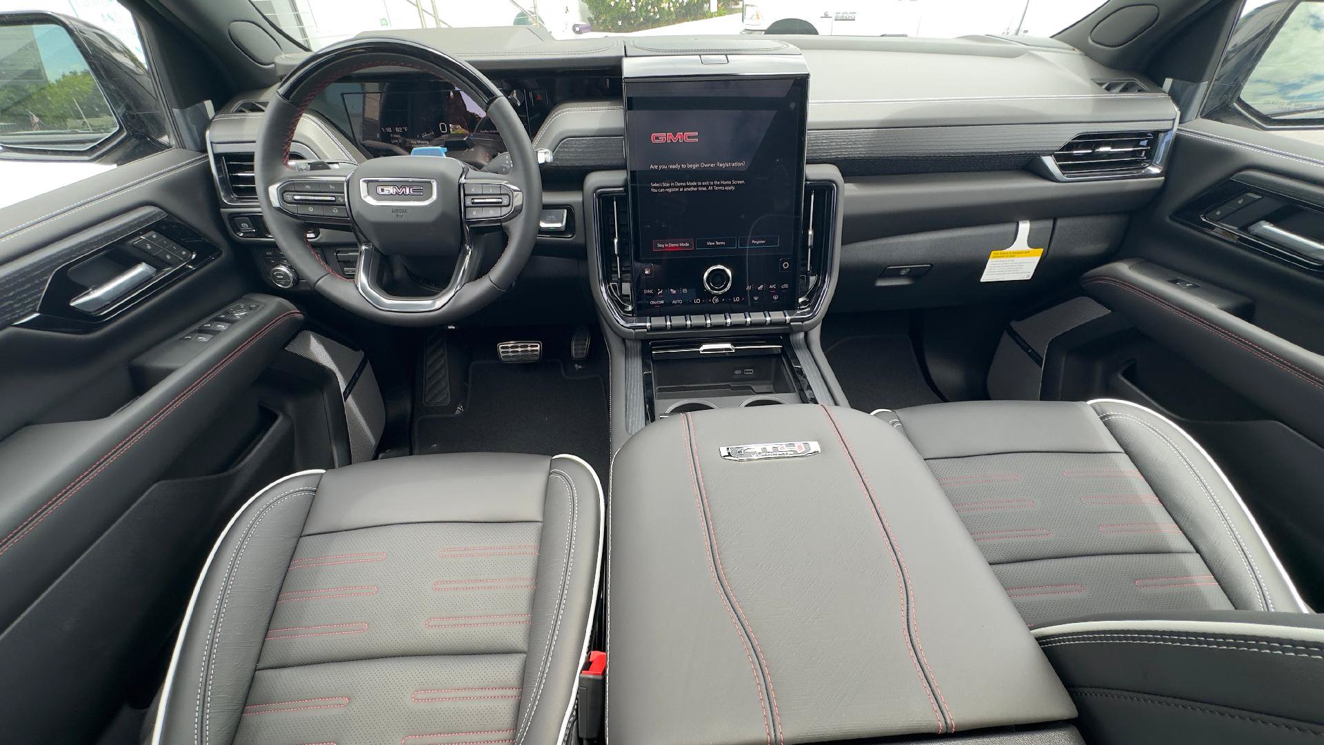 New 2026 GMC Yukon XL AT4 Ultimate w/ LPO, Illumination Package AWD/4WD image 11