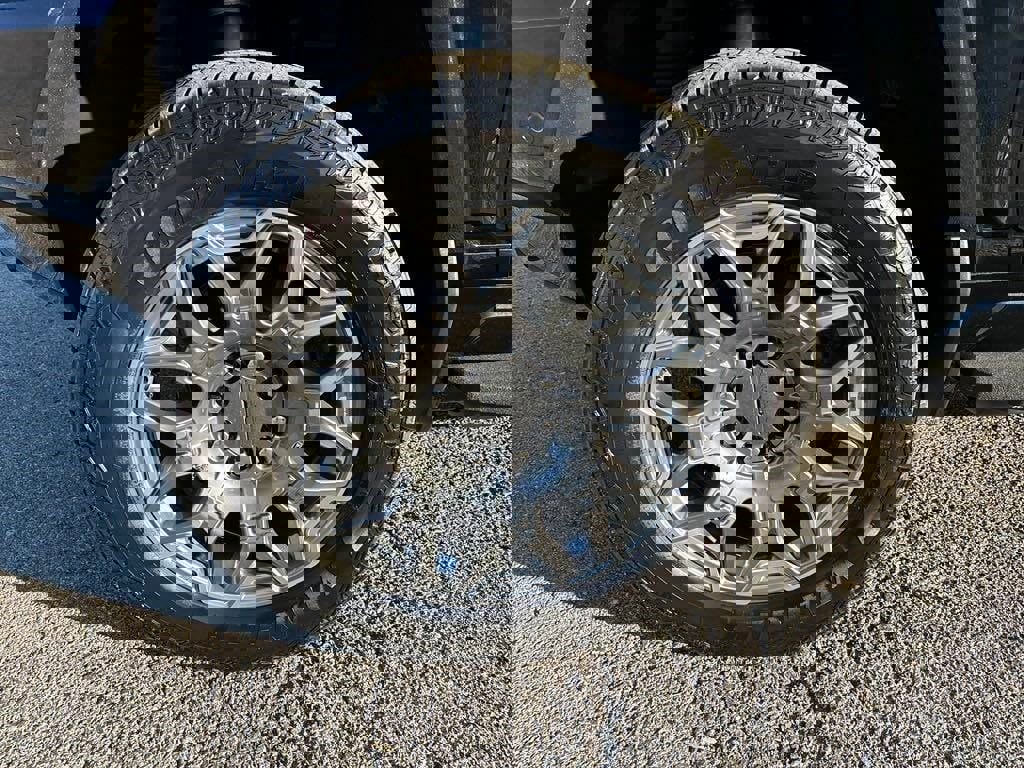 New 2025 GMC Hummer EV 3X image 18