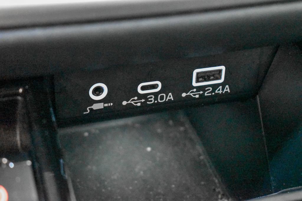 Used 2024 Subaru Legacy Limited image 23