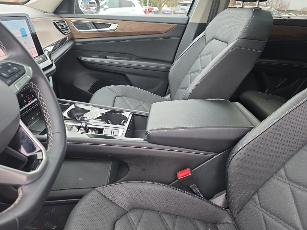 Used 2024 Volkswagen Atlas SE image 22