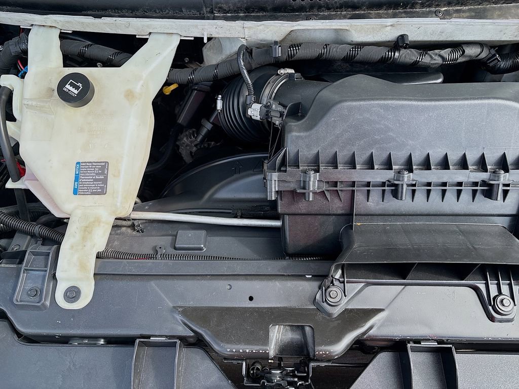 Used 2024 Chevrolet Express 3500 Extended w/ Driver Convenience Package image 27