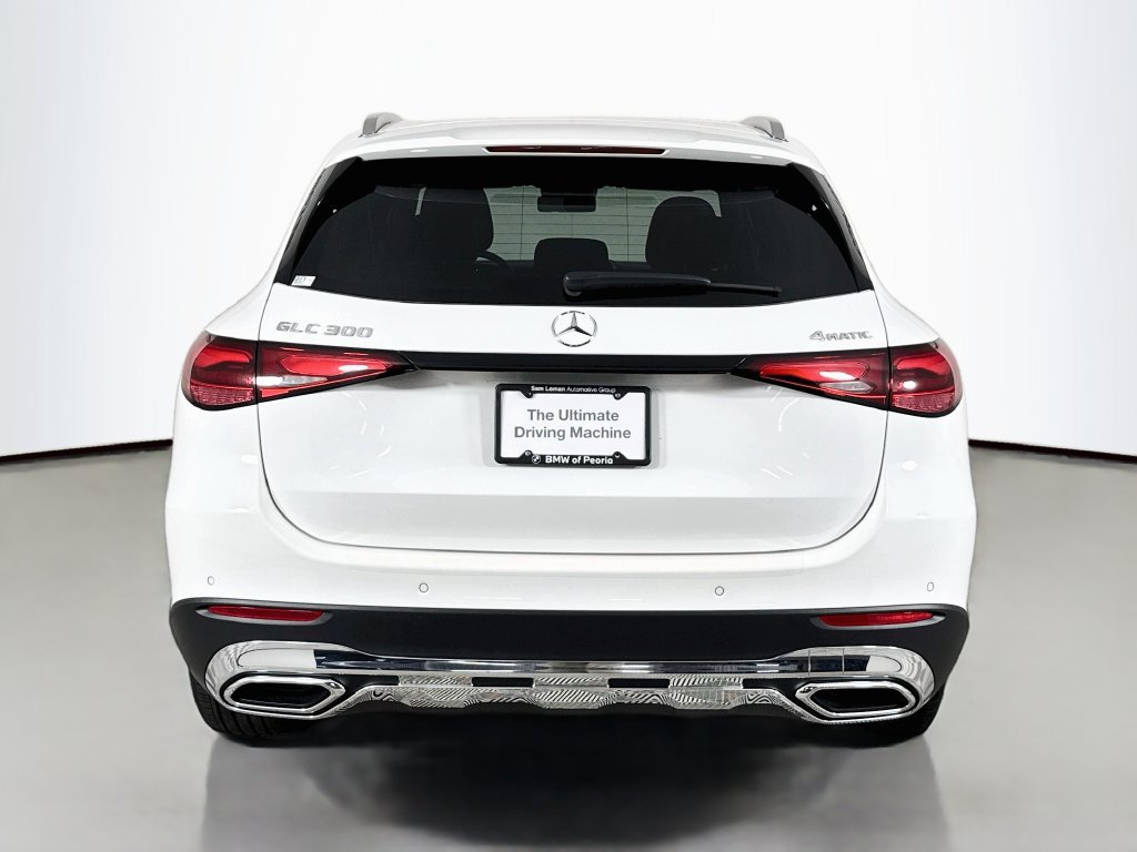 Used 2025 Mercedes-Benz GLC 300 4MATIC image 6