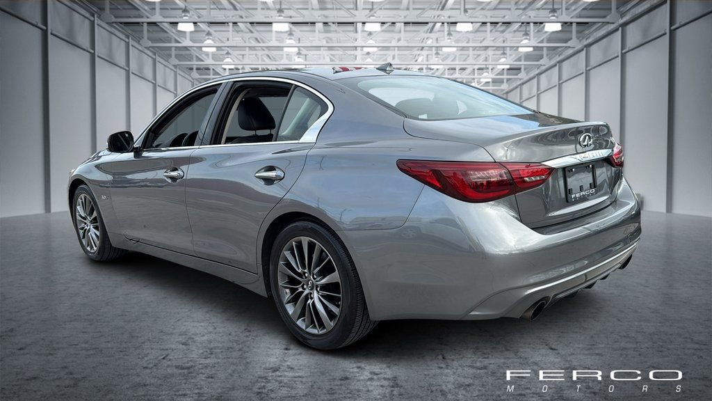 Used 2018 INFINITI Q50 Luxe RWD image 3