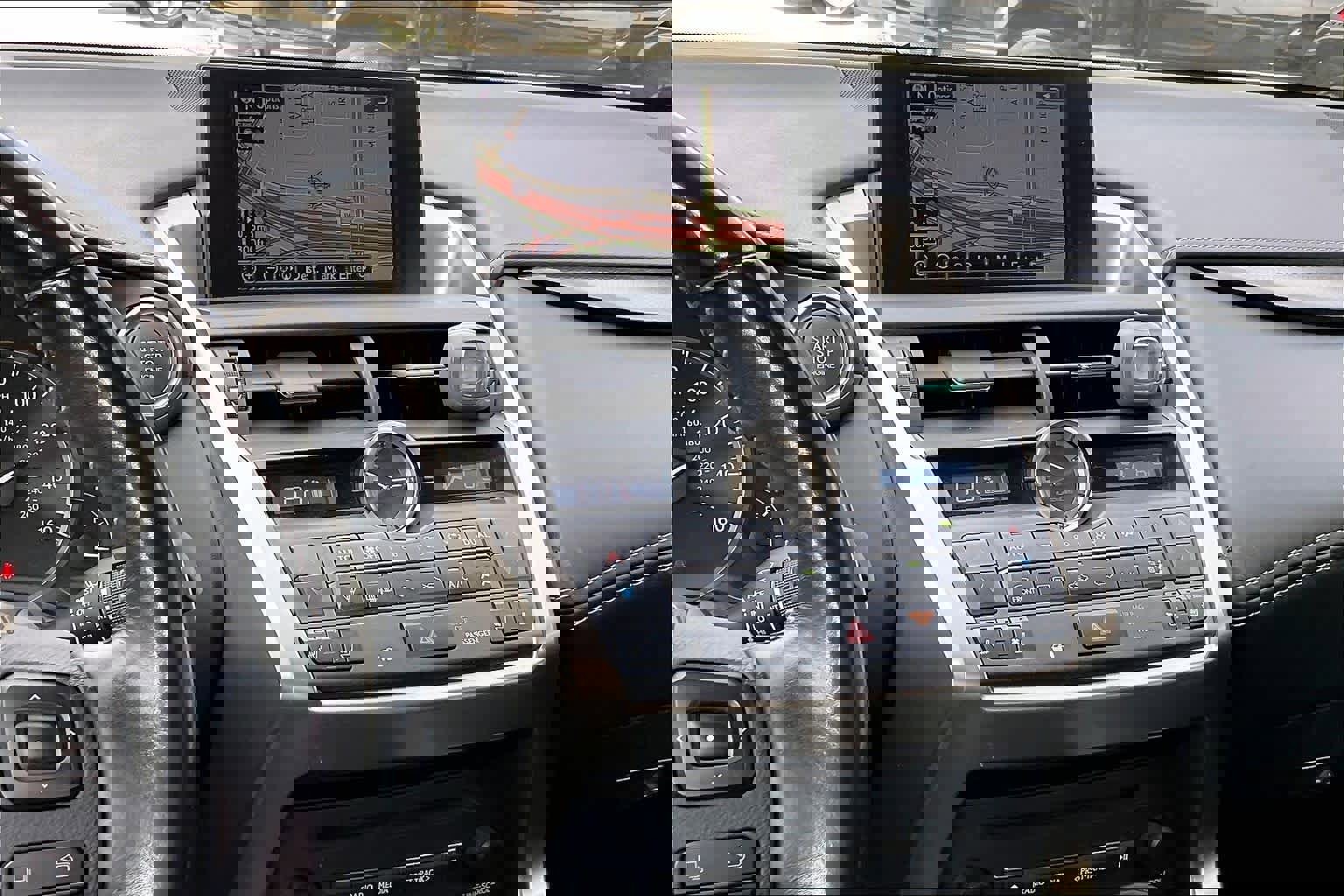 Used 2017 Lexus NX 200t FWD image 5