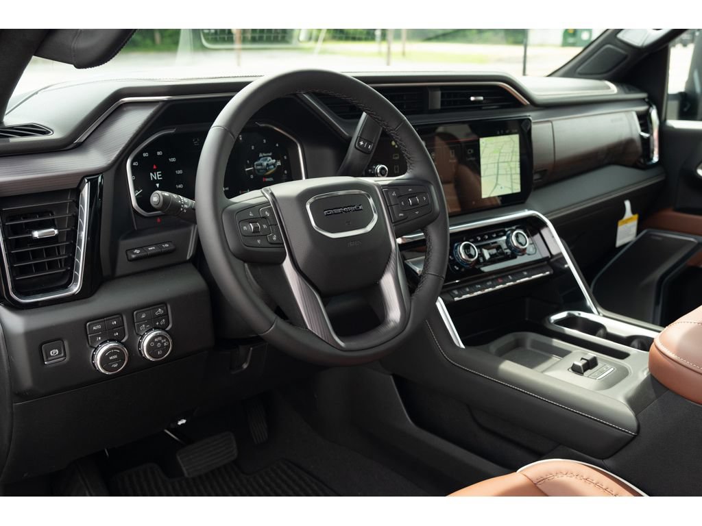 New 2026 GMC Sierra 3500 Denali Ultimate w/ LPO, Black Badging Package AWD/4WD image 11