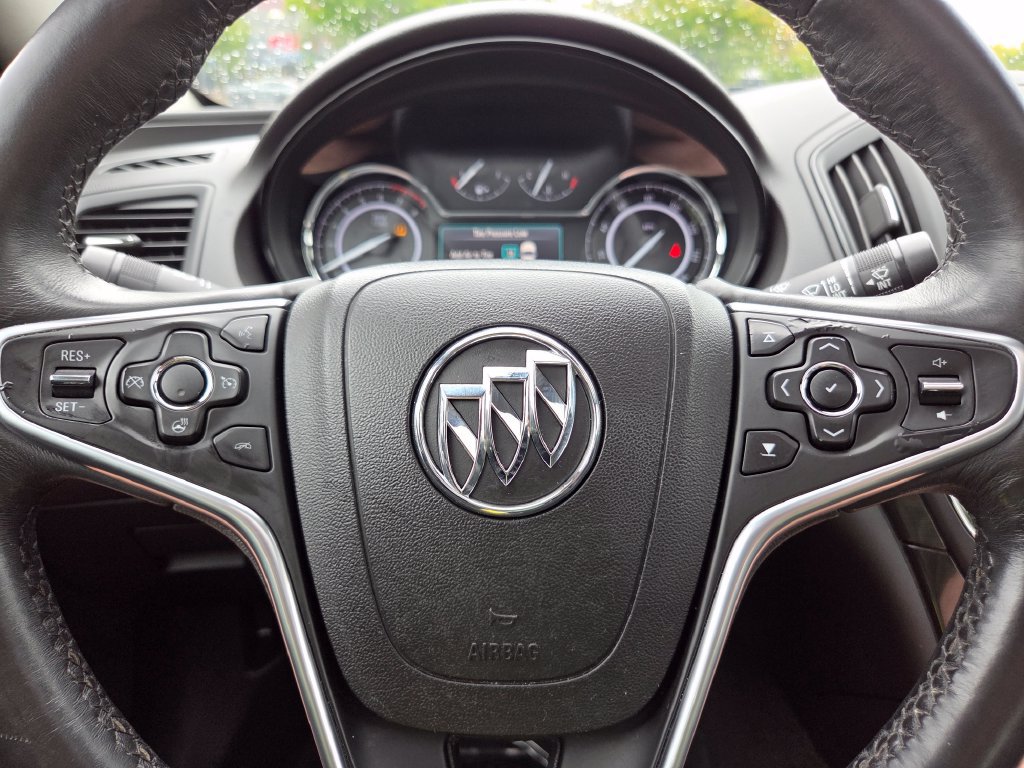 Used 2015 Buick Regal Premium FWD image 32