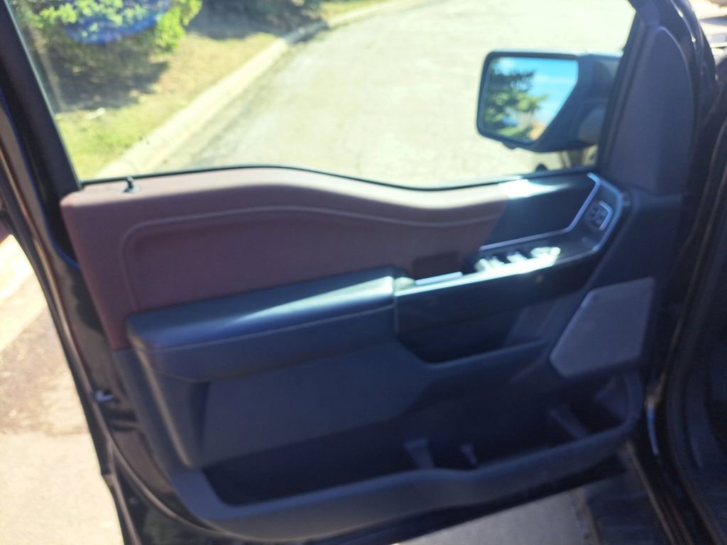 Used 2021 Ford F150 Lariat image 27