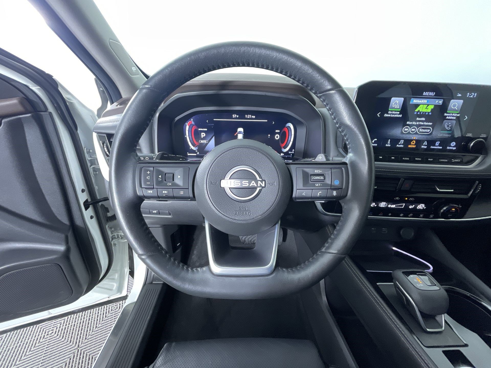 Certified 2023 Nissan Rogue Platinum w/ Platinum Premium Package image 16