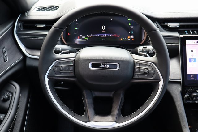 New 2025 Jeep Grand Cherokee Limited 4xe image 13