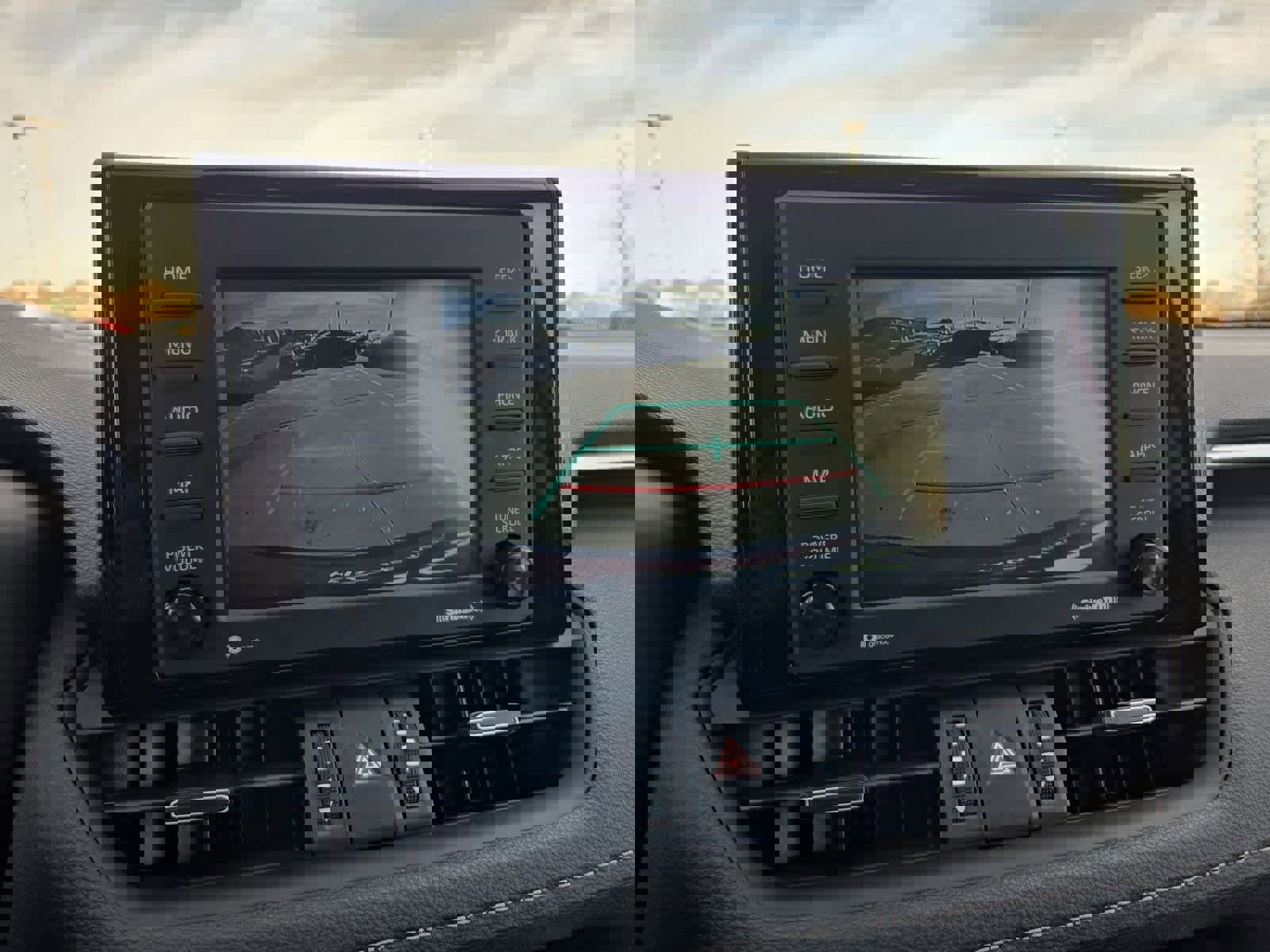 Used 2021 Toyota RAV4 XLE Premium image 30