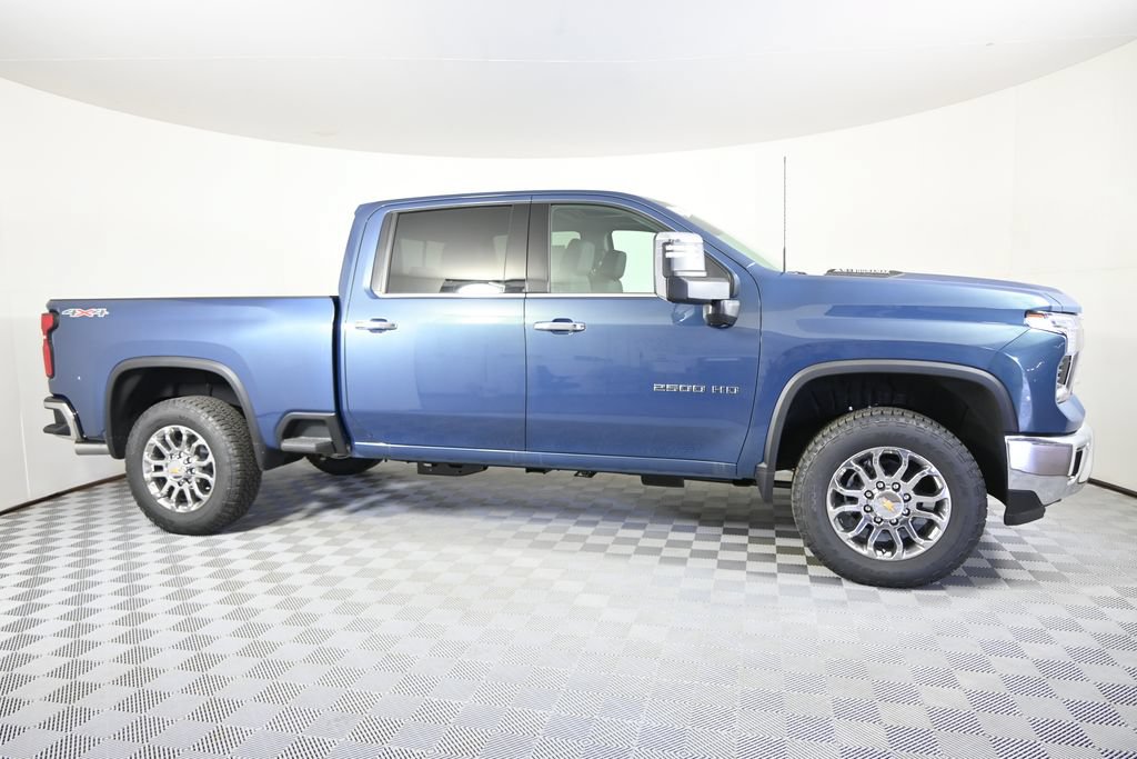 New 2026 Chevrolet Silverado 2500 LTZ w/ LTZ Convenience Package AWD/4WD image 9