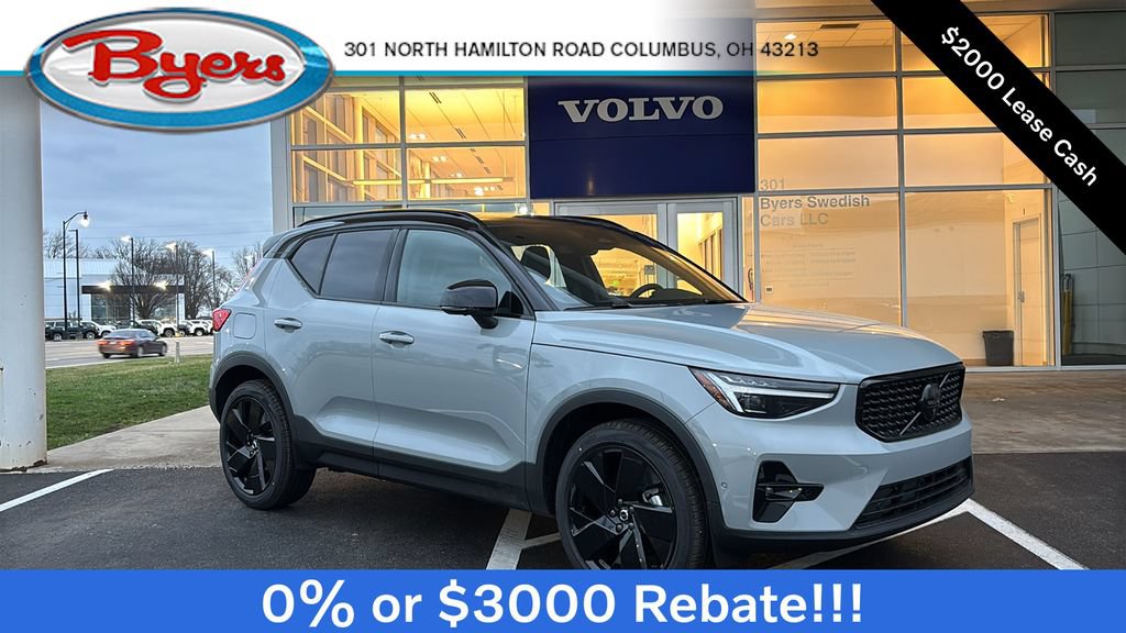 New 2026 Volvo XC40 B5 Ultra w/ Climate Package