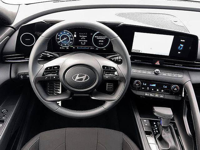 New 2026 Hyundai Elantra SEL FWD image 19