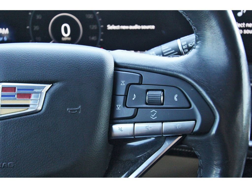 Used 2021 Cadillac Escalade Premium Luxury image 17