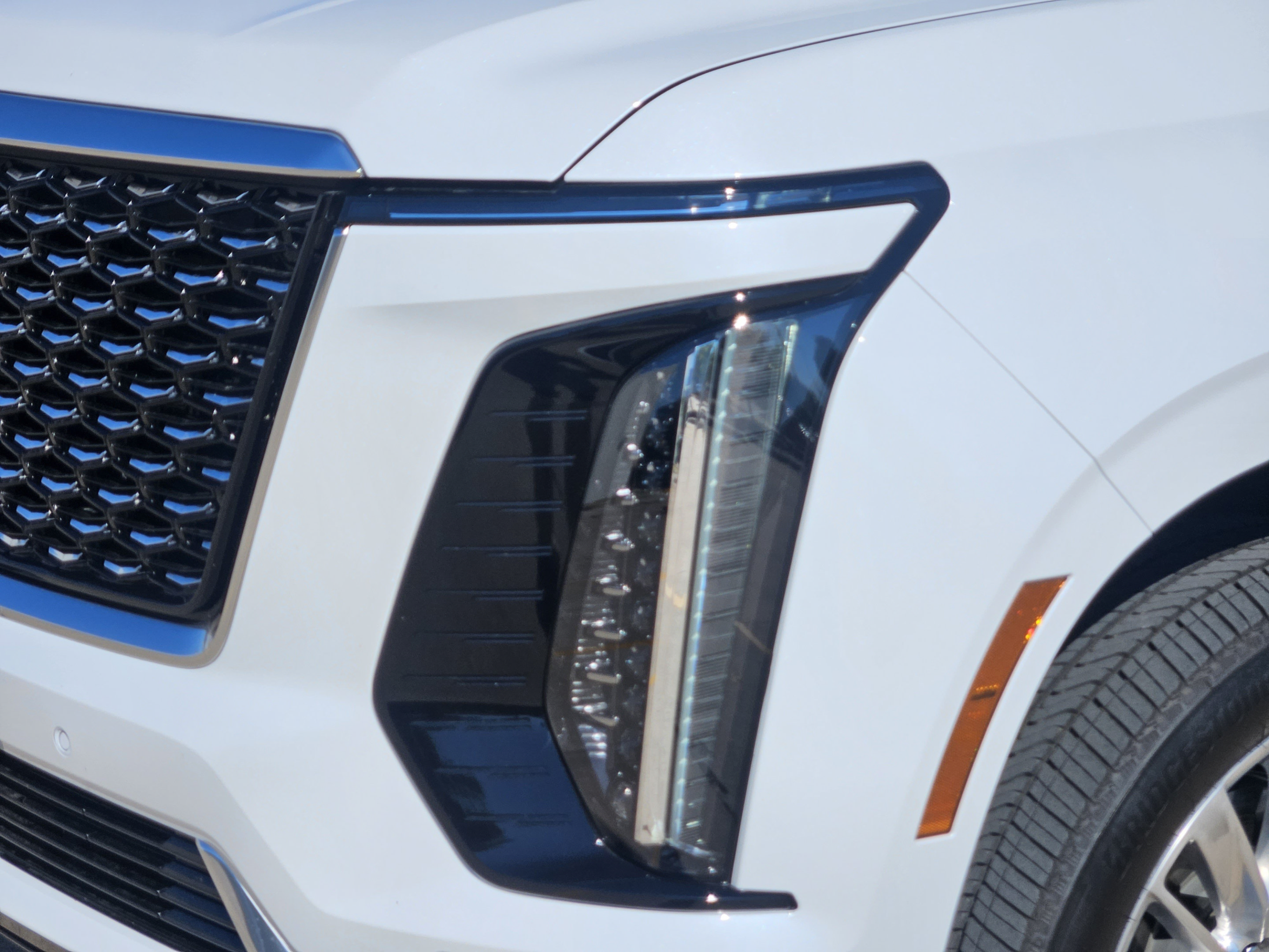 Used 2026 Cadillac Escalade Luxury w/ Touring Package RWD image 29