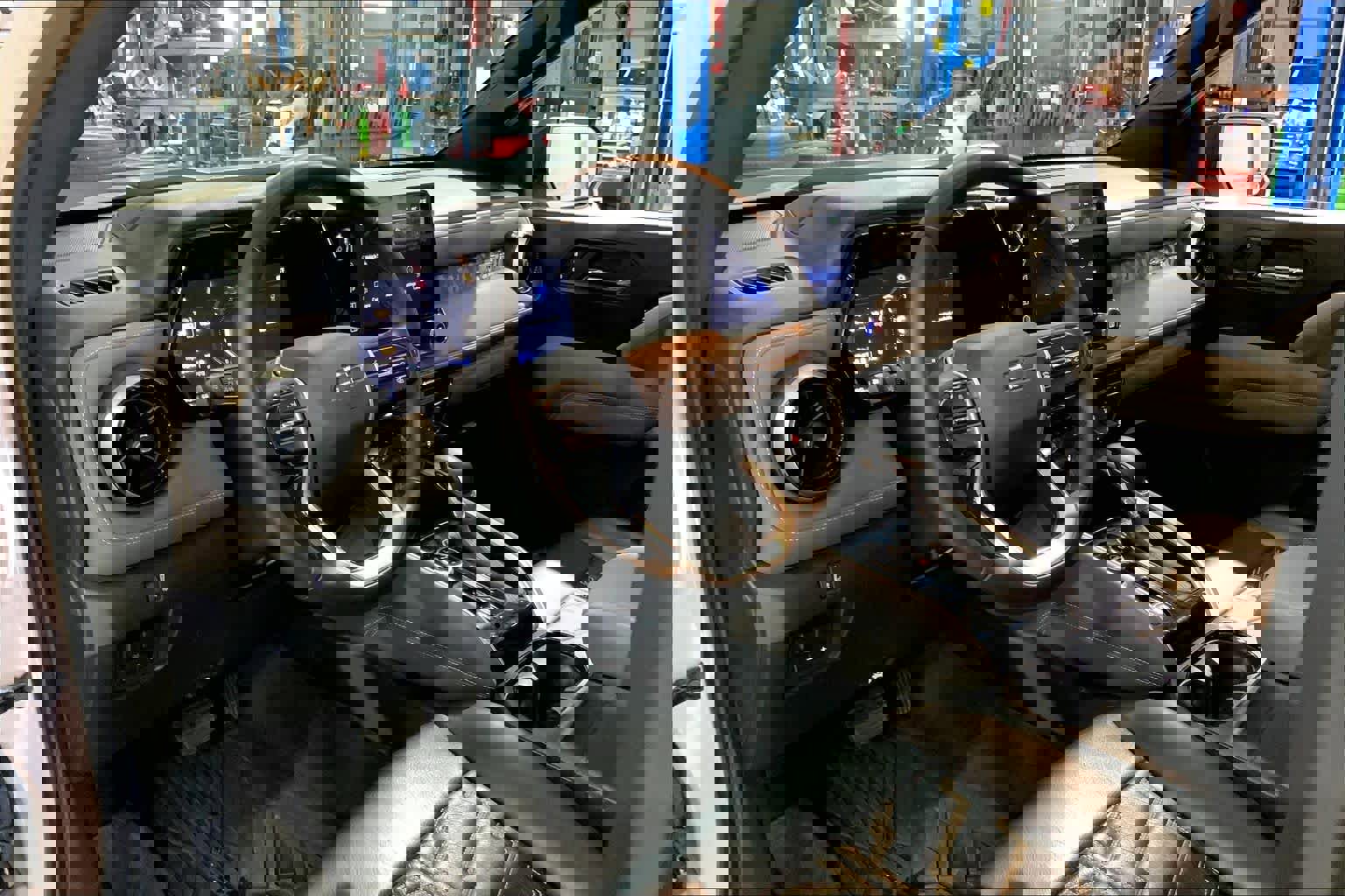 Certified 2024 Chevrolet Colorado ZR2 w/ ZR2 Bison Edition image 17