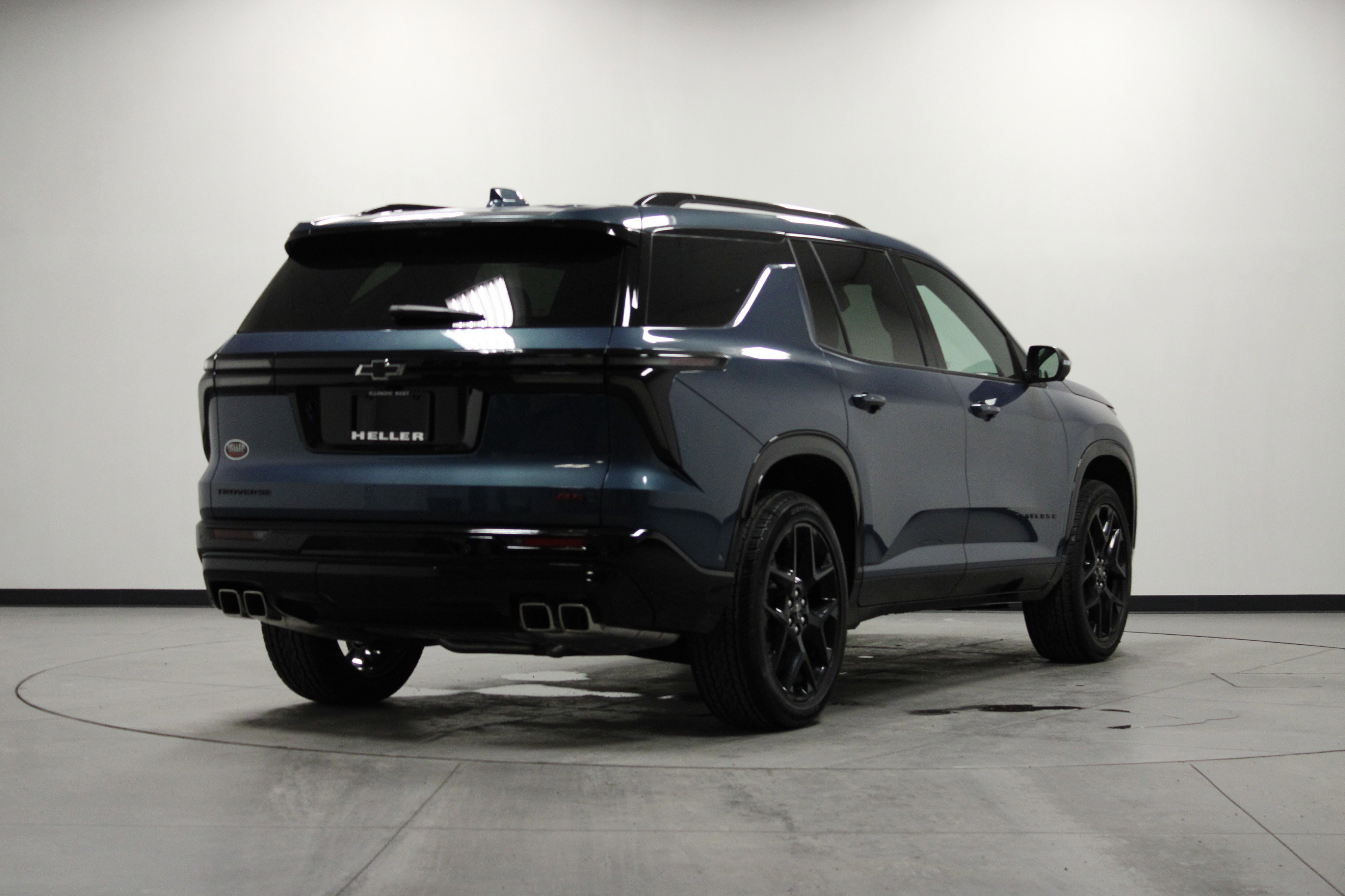 Used 2025 Chevrolet Traverse RS w/ LPO, Floor Liner Package image 4