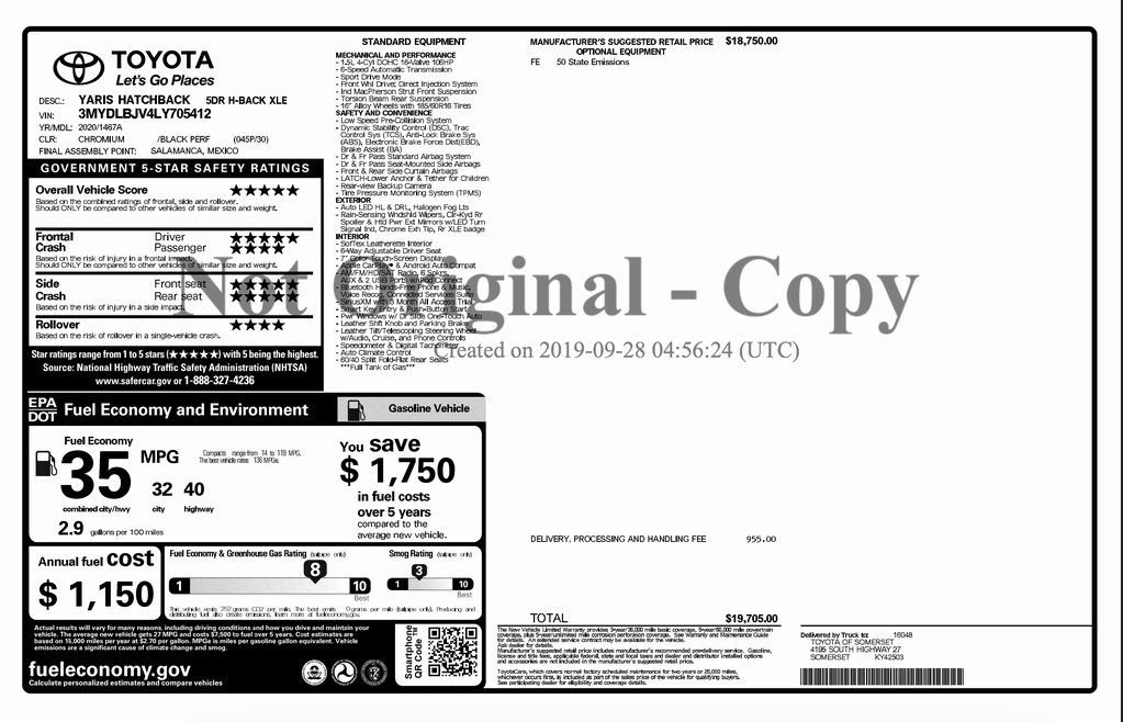 Used 2020 Toyota Yaris XLE image 2