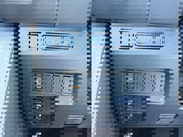 New 2026 Nissan Frontier SV w/ All-Weather Content Package image 30