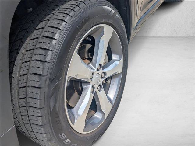 Used 2021 Jeep Grand Cherokee L Limited RWD image 20