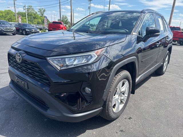 Used 2021 Toyota RAV4 XLE AWD/4WD image 7