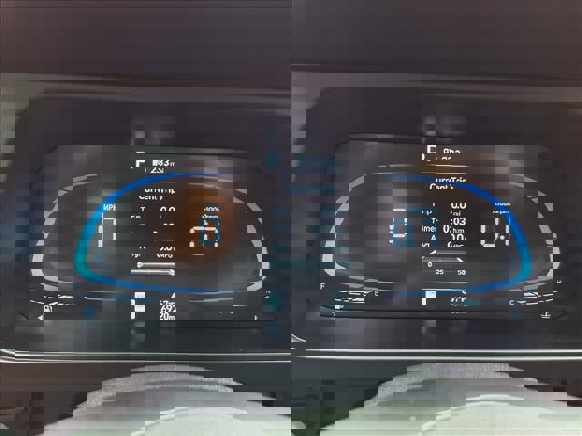 Certified 2025 Hyundai Elantra Sport image 17