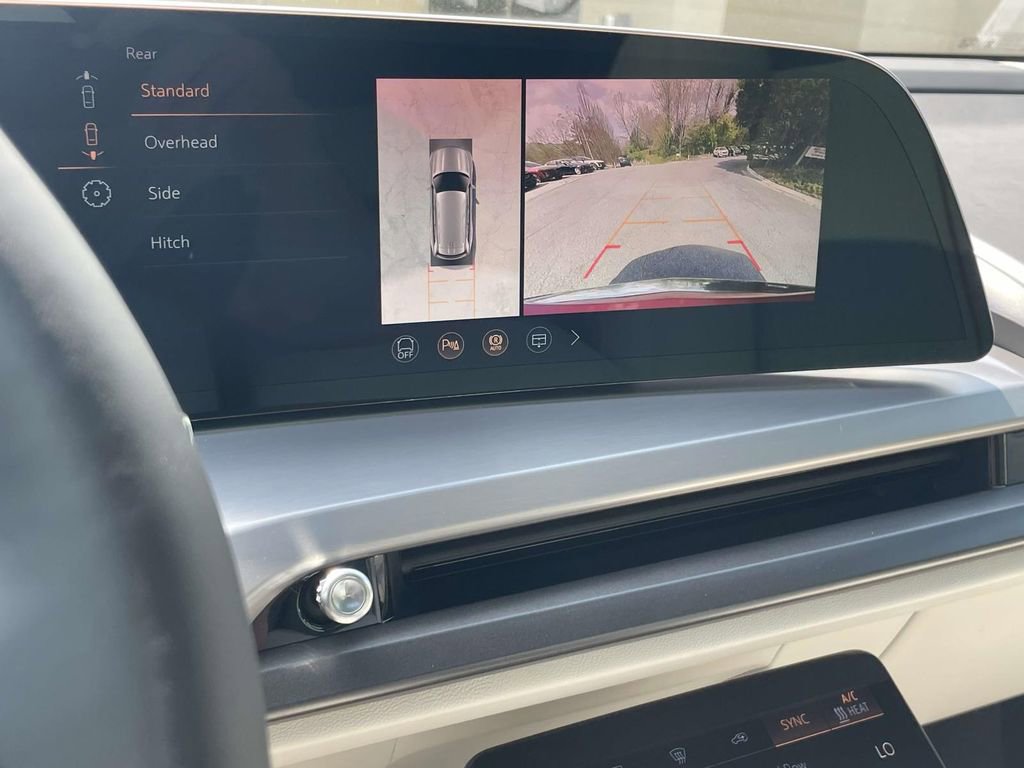 New 2026 Cadillac Vistiq Luxury w/ LPO, Premium Carpet Package image 29