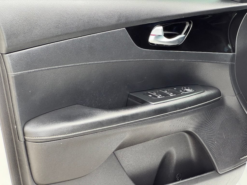 Used 2021 Kia Forte EX FWD image 9