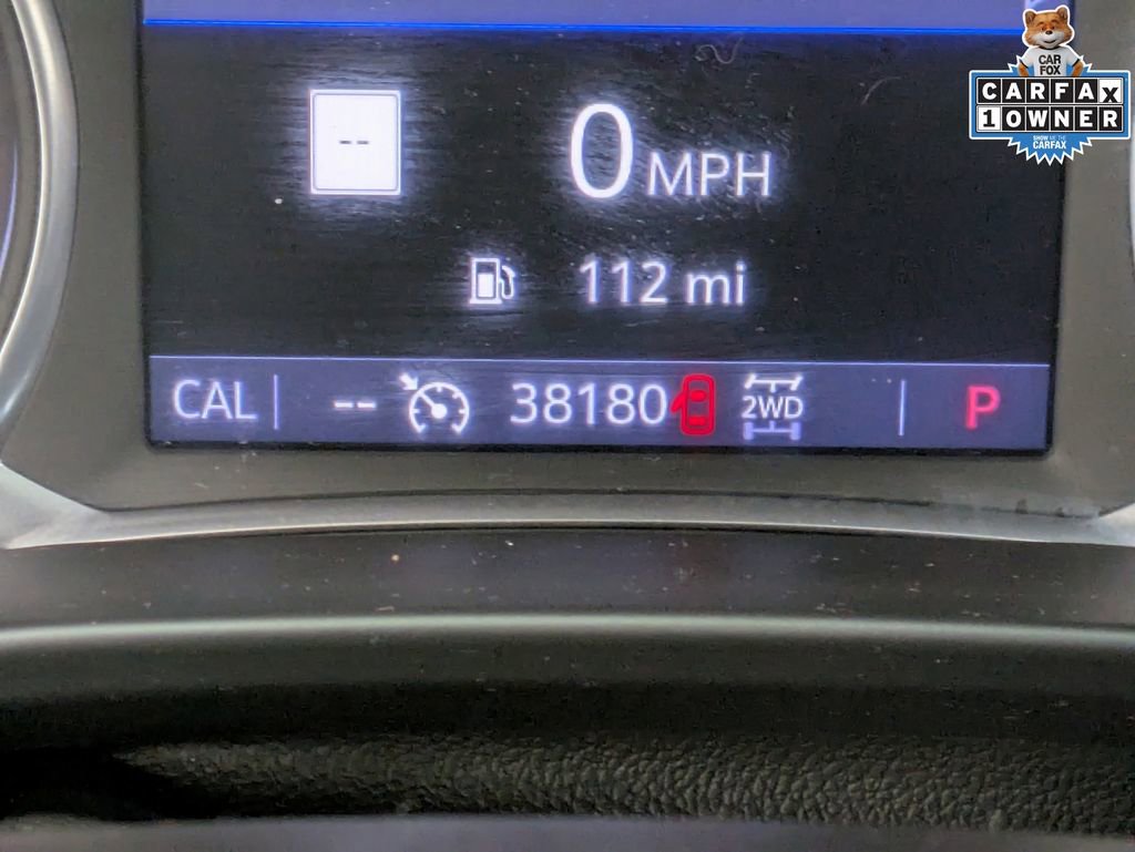 Used 2021 GMC Acadia SLT w/ Premium Package image 16