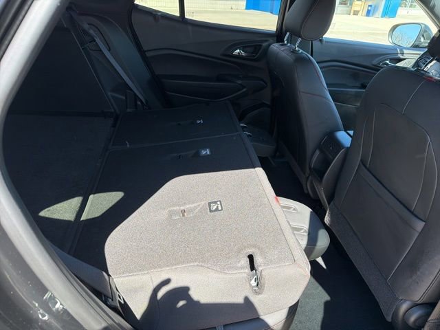 Used 2024 Chevrolet Trax RS FWD image 33