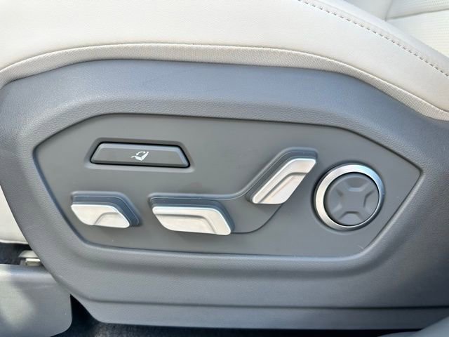 New 2025 Hyundai Santa Fe Calligraphy image 10