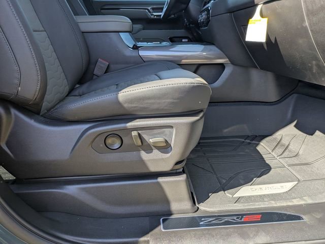 New 2026 Chevrolet Silverado 2500 ZR2 w/ LPO, Dark Essentials Package AWD/4WD image 40