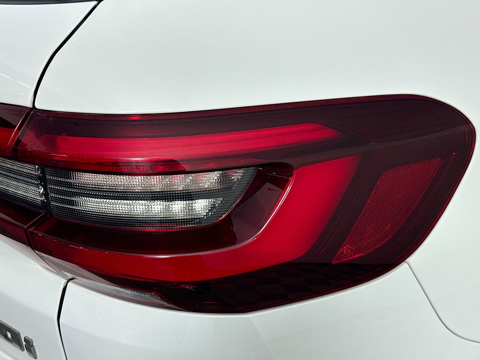 Used 2022 BMW X5 M50i w/ Parking Assistance Package image 33