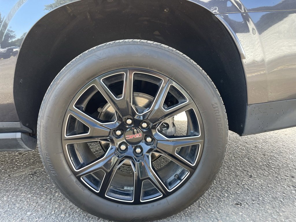 Used 2023 GMC Yukon XL Denali w/ Max Trailering Package image 18