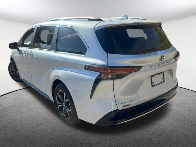 New 2026 Toyota Sienna Platinum AWD/4WD image 7