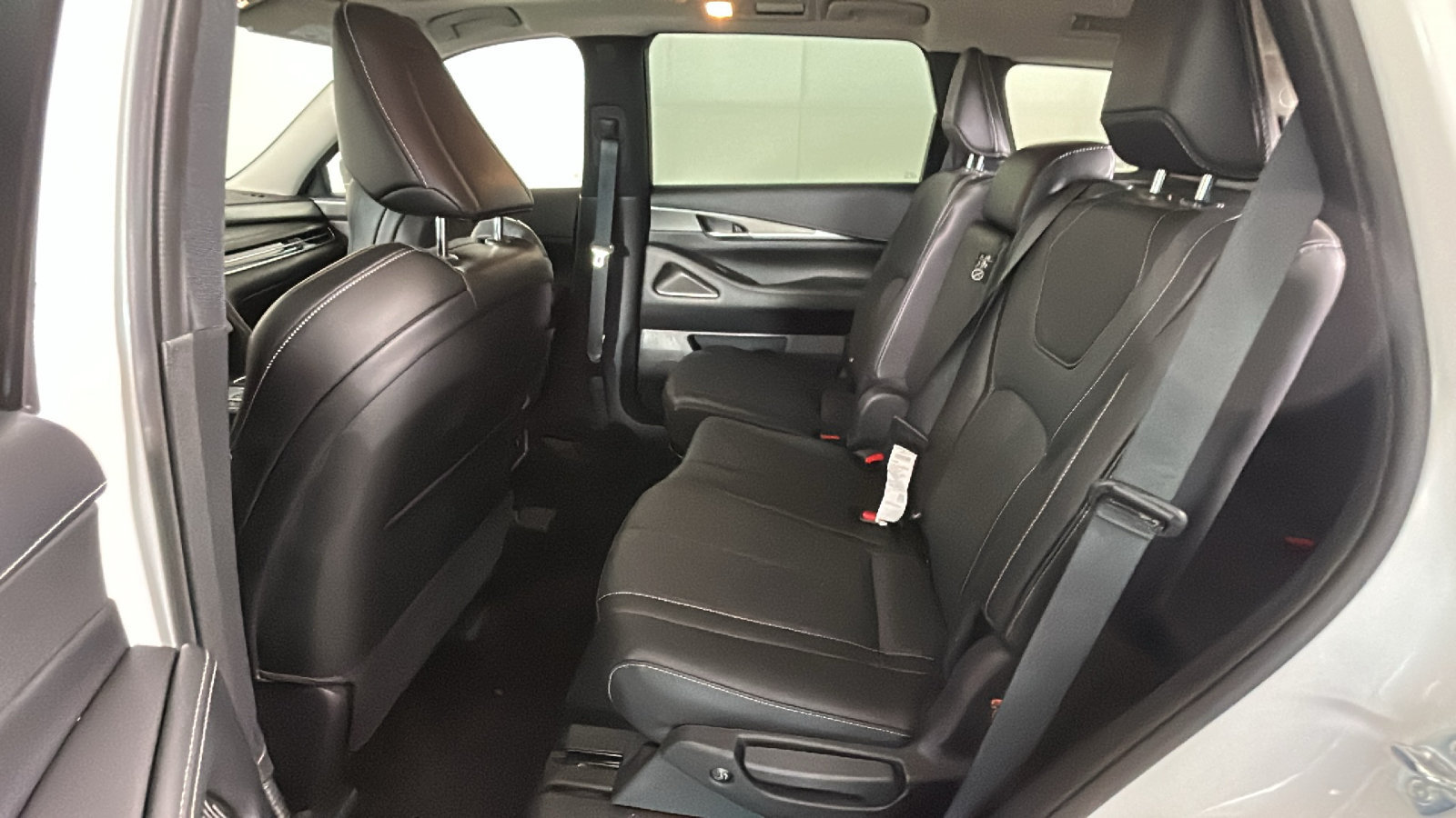 Used 2024 INFINITI QX60 Luxe AWD/4WD image 30