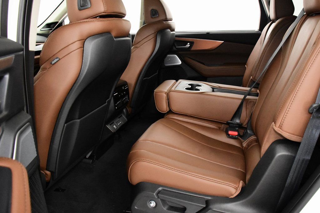 Used 2025 Acura MDX w/ Technology Package image 25