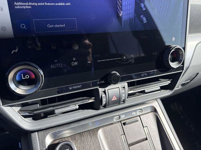 Certified 2025 Lexus GX 550 w/ Cold Area Package AWD/4WD image 19