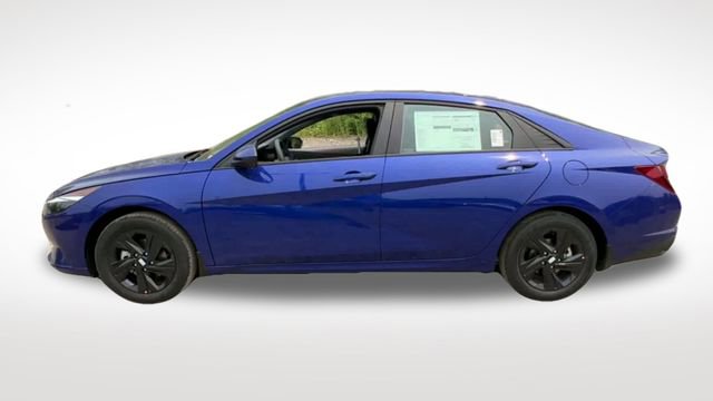 Used 2023 Hyundai Elantra SEL image 5
